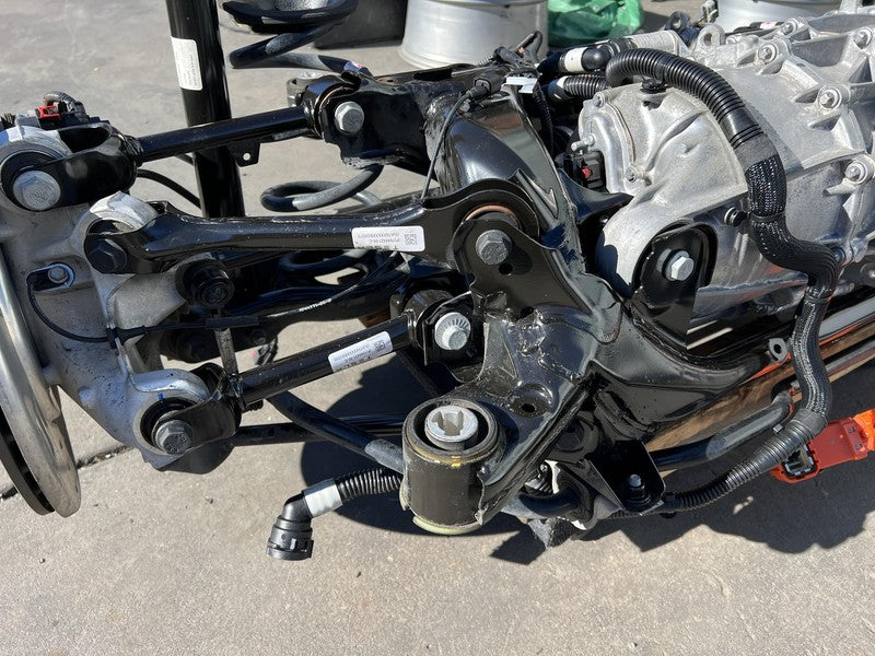 ⭕2017-2020 Model 3 Rear Engine Motor Drive Unit Subframe Suspension 11