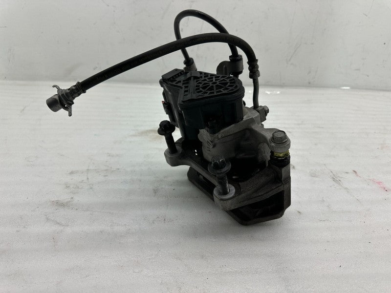104462400I ⭕ 2017-2025 Tesla Model 3 Rear Right Caliper + Brake Hose Line BASE 1044624-00-I