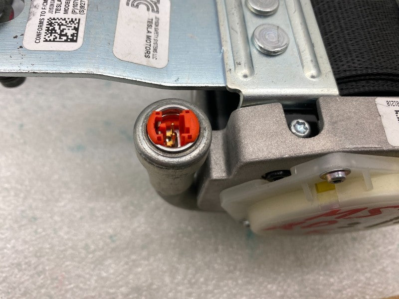 1079278 03 C ⭕ 16-20 Tesla Model S Front Right 1st Row Seat Belt & Retractor RH 1079278-03-C