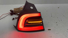 ⭕ 21-24 Model Y Rear Left Outer Exterior Taillight Tail Lamp 4-Pin 1502086-00-D