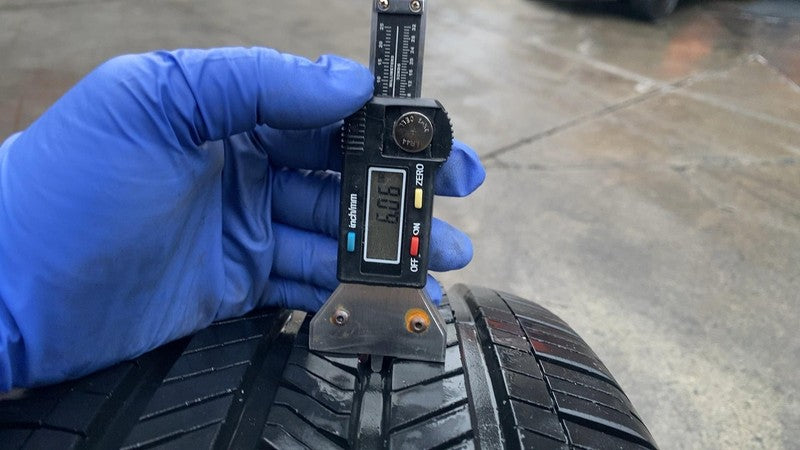 ⭕ Goodyear Eagle Touring Tire 245/45R19 98W