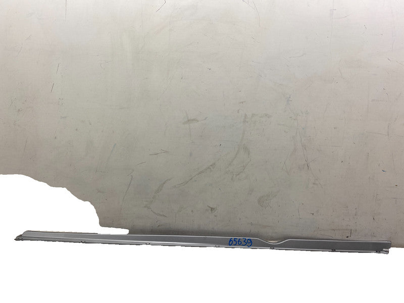 ⭕12-25 Tesla Model S Passenger Side Skirt Molding Scuff Plate Right 10