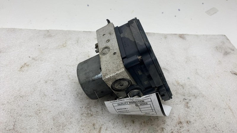 103779700D 2012-2015 Tesla Model S Anti-Lock ABS Brake Pump Hydraulic Control Unit Module