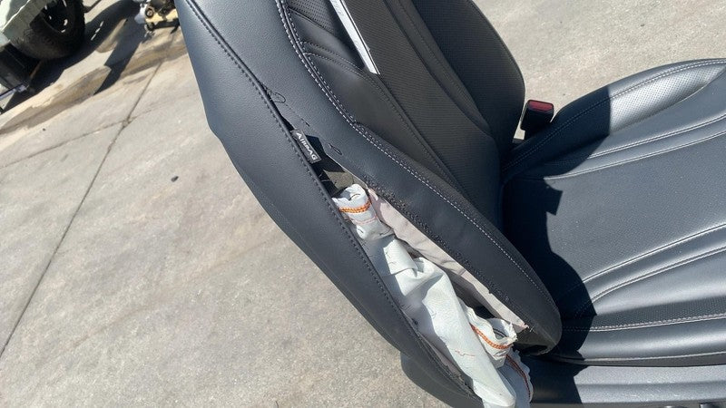 ⭕21-24 Ford Mustang Mach-E Front Passenger Side 1st Row Seat Leather Black Right