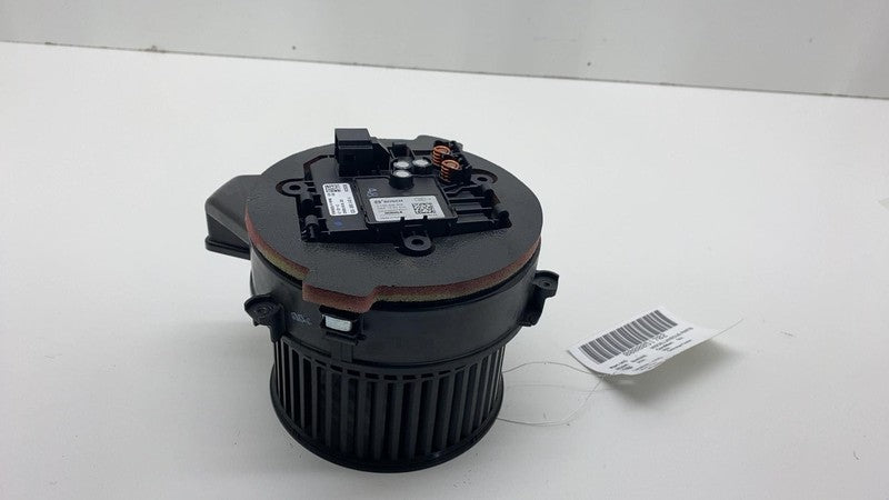 F 011 500 123 2017-2023 BMW 530e G30 Front HVAC Heater A/C Main Air Condition Blower Fan Motor