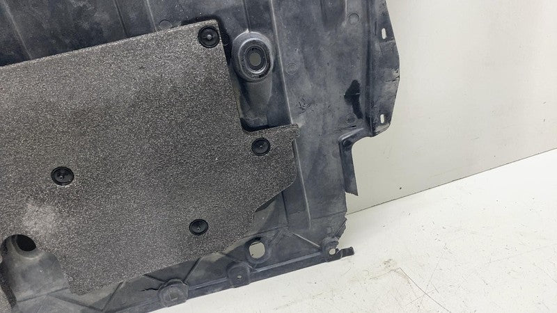 31694433 ⭕ 2021-2023 Polestar 2 Center Underbody Engine Protection Guard Cover 31694433