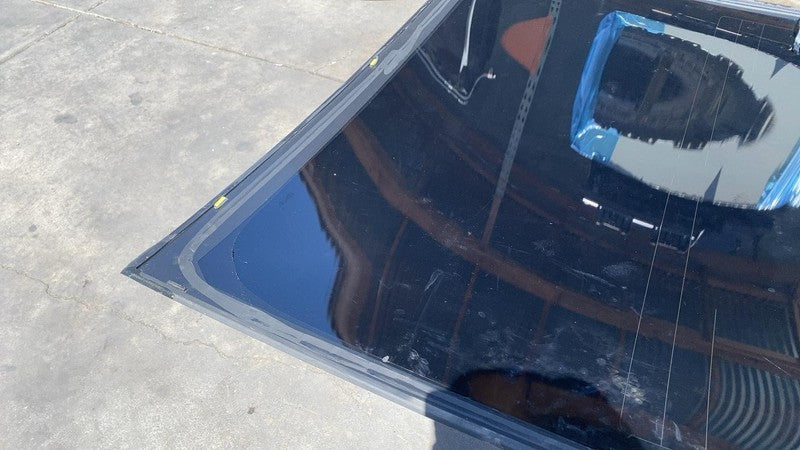 ⭕ 17-20 Model 3 M3 Rear Trunk Panoramic Backlite Glass Back Section 14