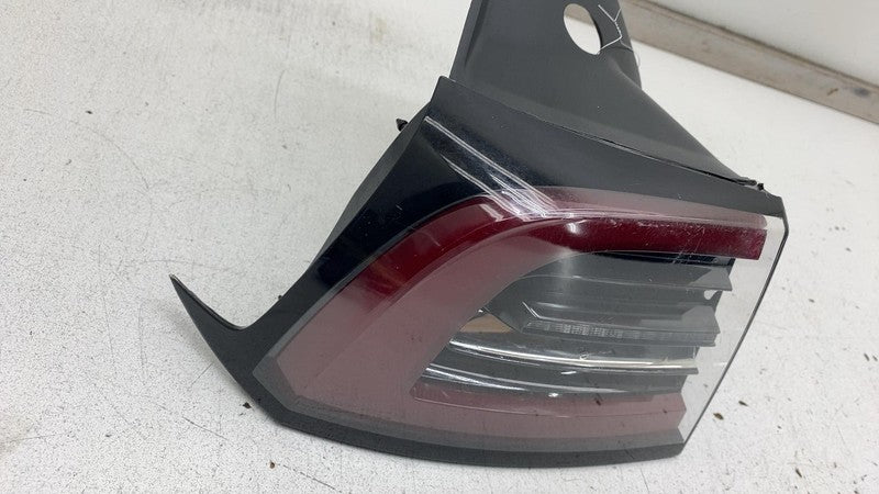 ⭕ 2017-2022 Tesla Model 3 Rear Driver Exterior Taillight Outer Tail Lamp Left LH