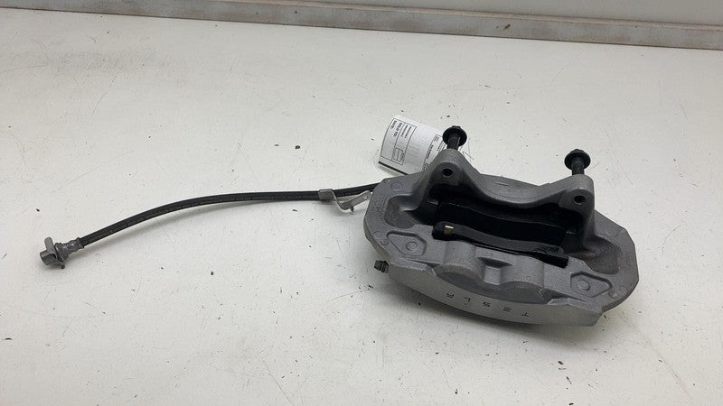 104462200E ⭕ 2017-2023 Tesla Model 3 Front Passenger Side Brake Caliper Right 1044622-00-E