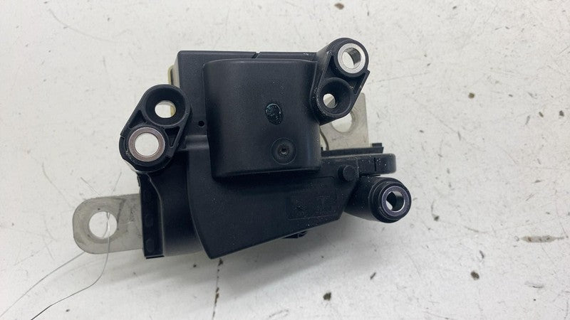 ⭕ 20-24 Model Y High Voltage Ancillary Bay Battery Contactor Assy 1089