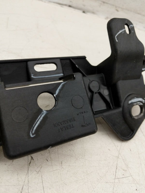 ⭕ 16-20 Tesla Model X  Passenger Side Tailgate Mount Bracket Right 107