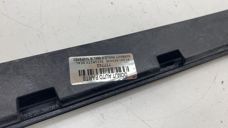 ⭕ 19-25 Chevrolet Silverado 1500 Rear Right Door Window Glass Channel 