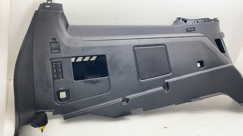 ⭕ 20-23 Lincoln Navigator Rear Driver Side Quarter Panel Lower Trim Co