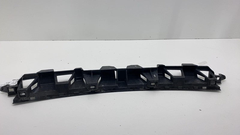 A 166 885 41 65 2016-2019 Mercedes-Benz GLE350 Rear Bumper Center Mount Bracket Support Assembly