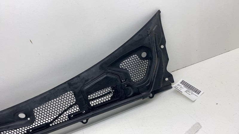 31694459 ⭕ 2021-2024 Polestar 2 Front Windshield Wiper Cowl Cover Panel Grille 31694459