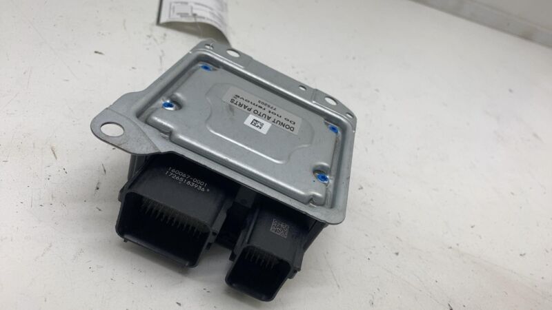 109575700C 17-23 Model 3 Safety Restraint Computer Control Module (Crash Data) 1095757-00-C