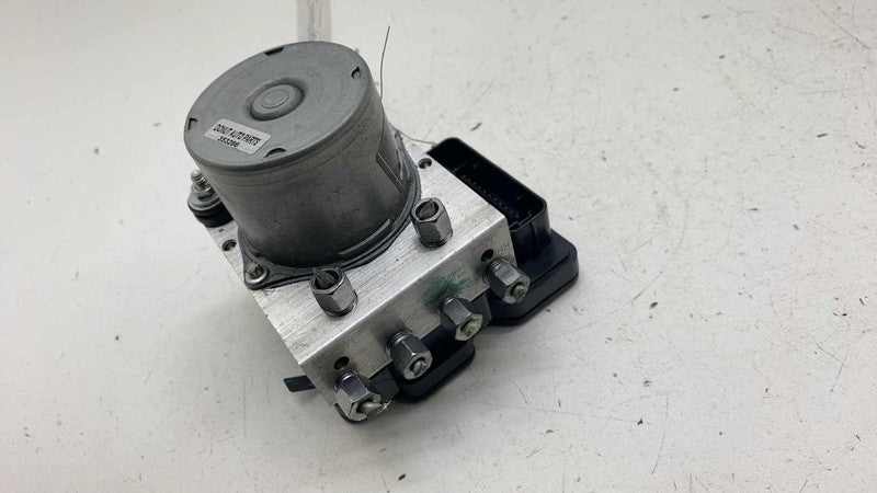 ⭕ 20-24 Tesla Model Y Anti-Lock Brake System ABS Pump Module Unit 1044