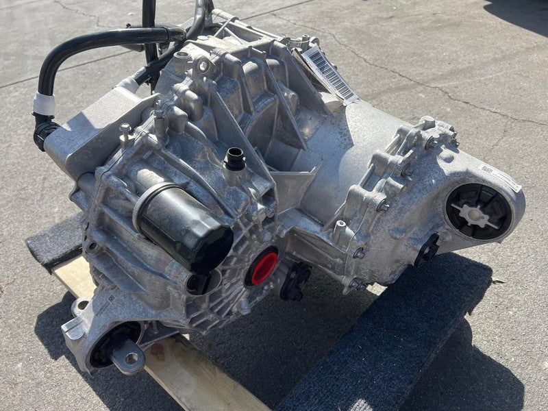 24 25 Tesla Cybertruck Rear Dual Motor / Front Tri-Motor Drive Unit 19