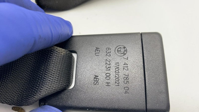 7 412 785 04 2017-2023 BMW 530e G30 PAIR Rear Left & Right Center 2nd Row Seat Belt Buckle