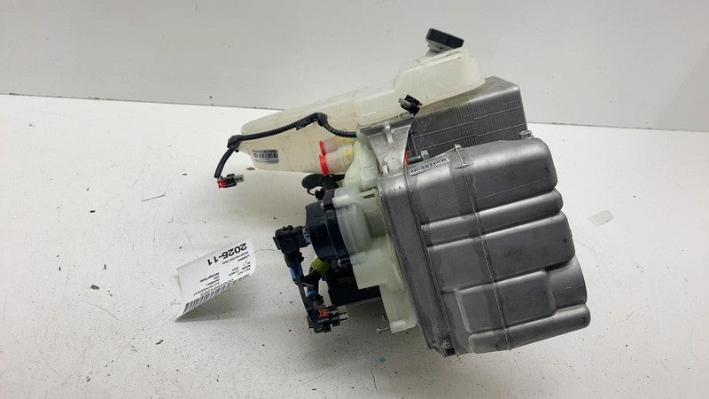⭕ 24-25 Tesla Cybertruck Thermal System Supermanifold Coolant Pump 178