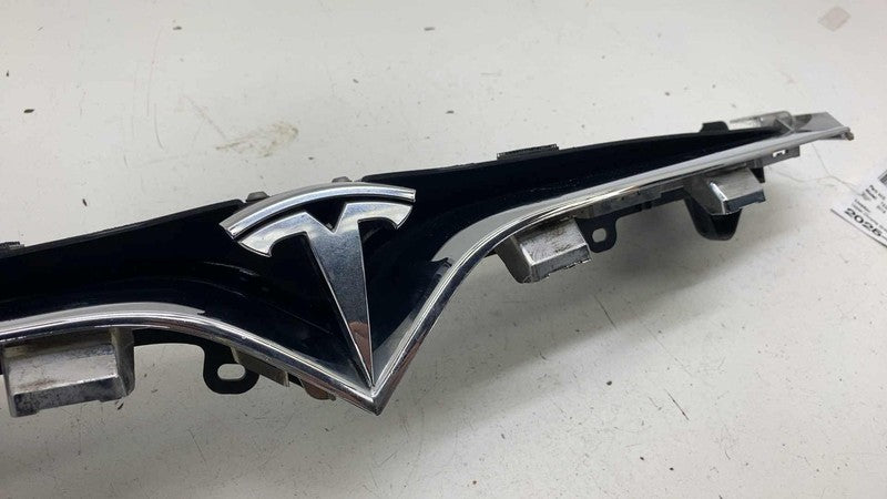 106247200F ⭕ 2016-2020 Tesla Model S MS Front Upper Grille T-badge Support Bar 1062472-00-F