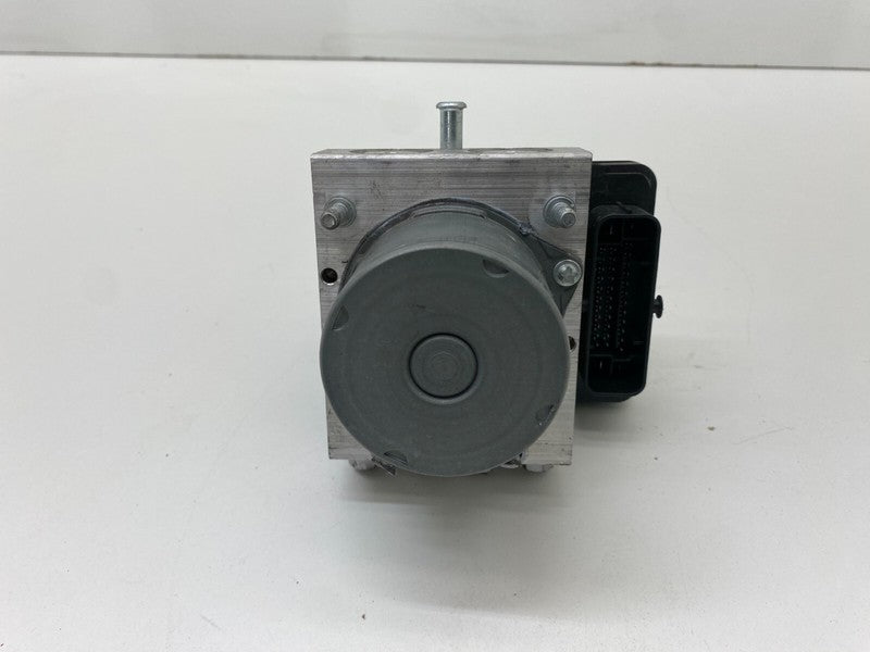 1044745 00 B ⭕ 20-23 Tesla Model Y Anti-Lock ABS Brake System Pump Unit Module 1044745-00-B