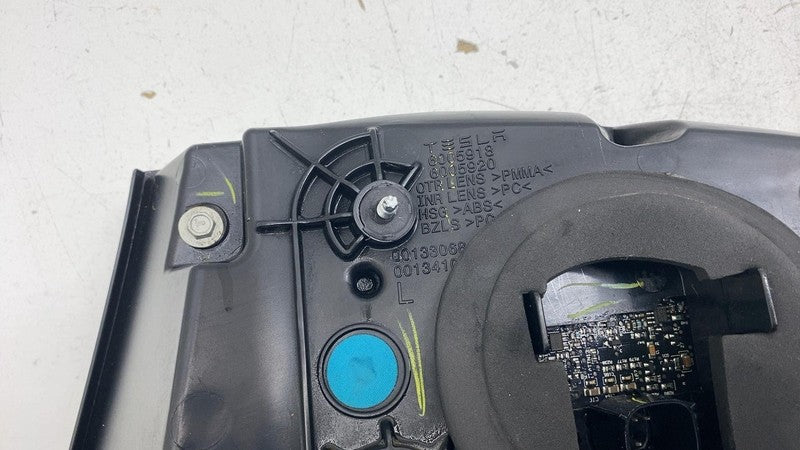 ⭕ 2012-2022 Tesla Model S Rear Left Taillight LED Outer Tail Lamp 6005