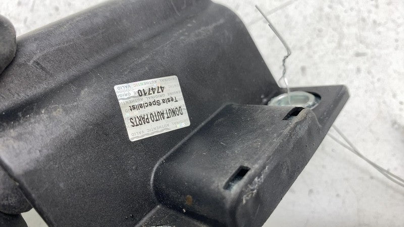 B8053616 ⭕2017-2021 Dodge RAM ProMaster 1500 2500 3500 Rear Door Lock Latch Striker Plate