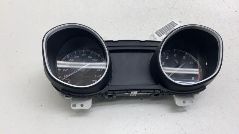 670102035 ⭕ 2017-2020 Maserati Levante Instrument Gauge Cluster Speedometer OEM 670102035