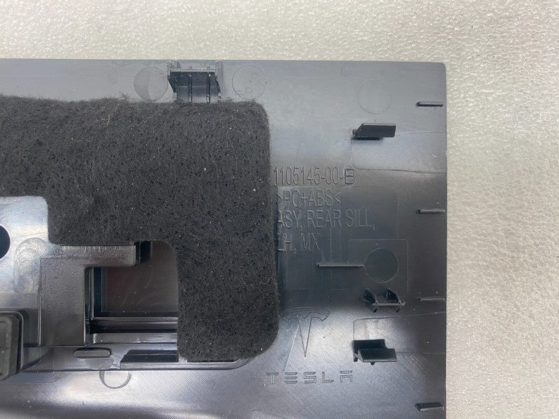 1105145 00 B ⭕2016-2020 Tesla Model X Rear Left Door Sill Scuff Plate Trim Cover 1105145-00-B
