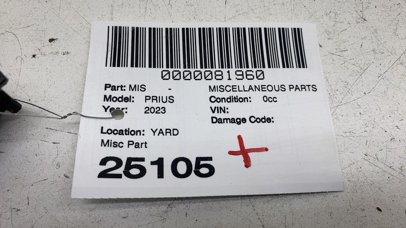 ⭕ 2023-2025 Toyota Prius Positive 12V Battery Lower Terminal Cover 828