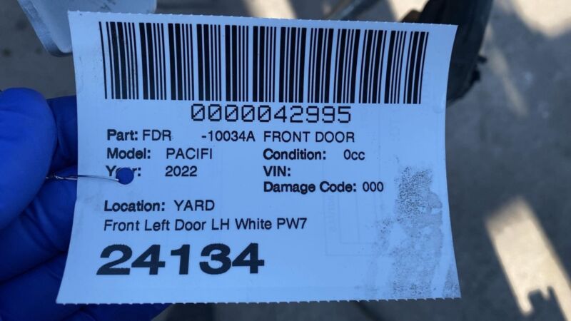 ⭕ 2017-2024 Chrysler Pacifica Front Driver Side Door Assembly Left LH White PW7