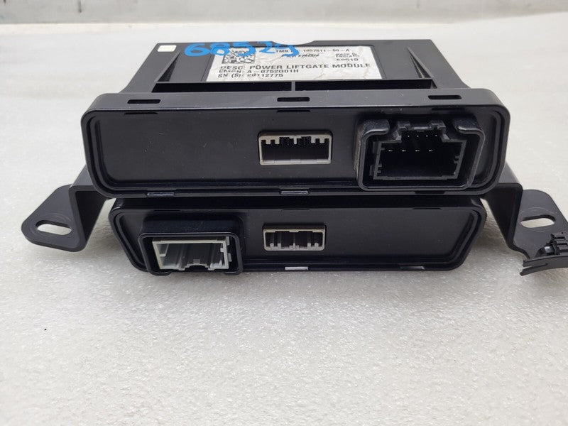 1007511 00 A ⭕12-15 Model S Power Trunk Liftgate Control Module w/ Mount Bracket 1007511-00-A
