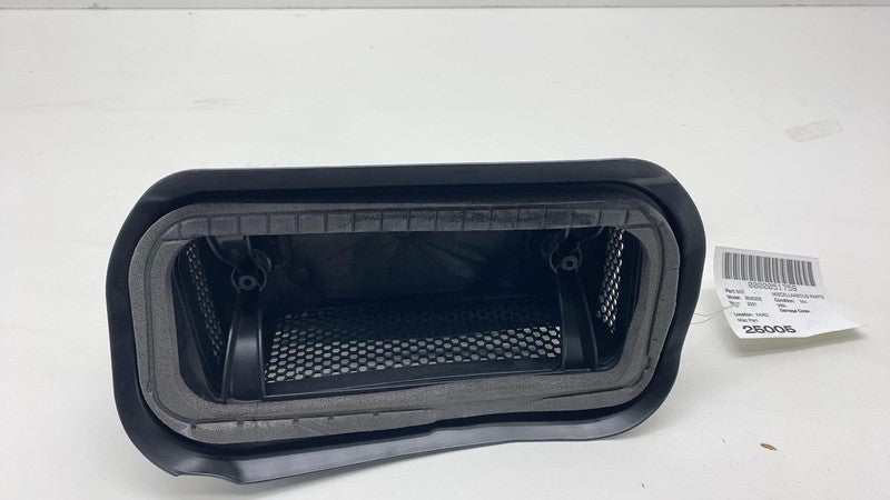 2018-2023 BMW 530e Sealing Air Intake Cover Cabin  w/ Temperature Sens