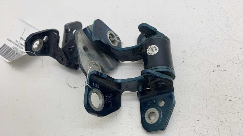 ⭕2017-2025 Chrysler Pacifica Front Passenger Side Upper & Lower Door Hinge Right