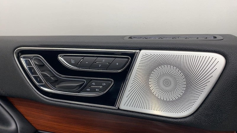 ⭕ 2020 Lincoln Navigator Front Left Side Interior Door Panel Trim Card