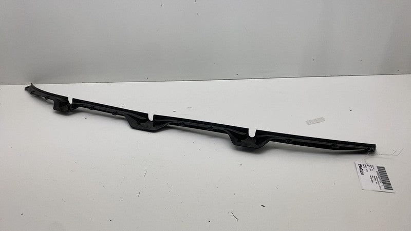 PT00028767 ⭕22-24 Rivian R1T R1S Front Hood Windshield Hider Flange Trim Molding PT00028767