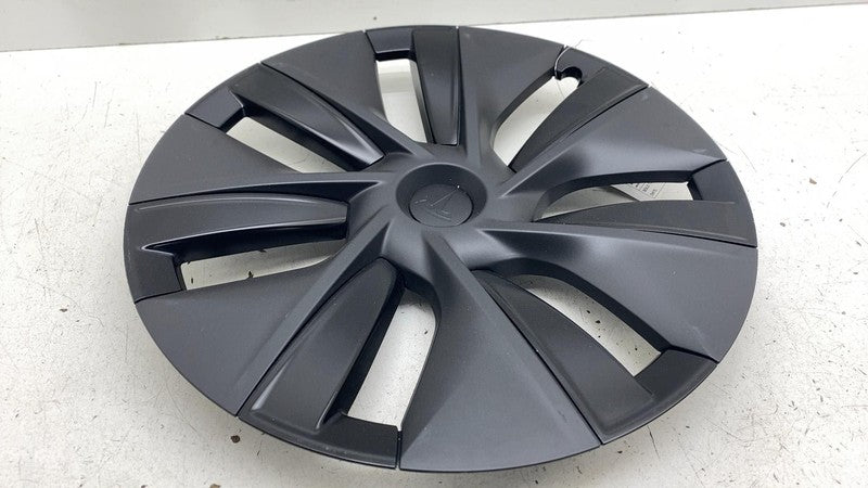 ⭕ 20-24 Tesla Model Y Wheel Rim Cover 19" Gemini Center Cap Silver 104