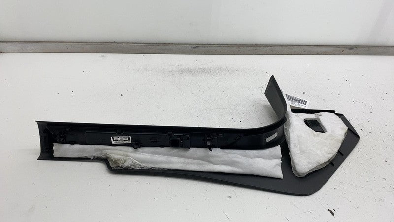 890370000 ⭕ 17-20 Maserati Levante Front Right Lower Door Sill Scuff Plate RH 890370000