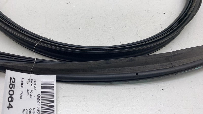 31662573 ⭕ 2021-2023 Polestar 2 Rear Trunk Tailgate Weatherstrip Rubber Seal OEM 31662573