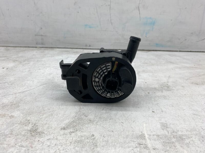2012-2015 Tesla Model S MS Auxiliary Water Coolant Battery Cooling Pump Assembly