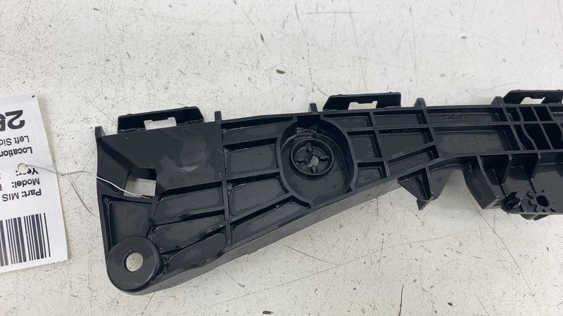 52576 47070 ⭕ 23-25 Toyota Prius Rear Driver Side Bumper Guide Retainer Left LH 52576-47070