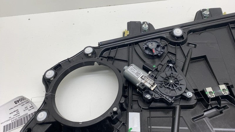 ⭕ 21-24 Ford Mustang Mach-E Front Right Door Window Regulator & Motor w/ Carrier