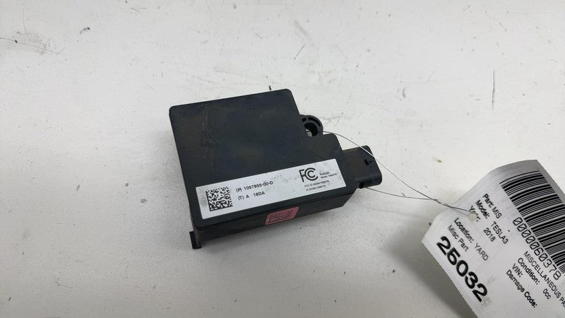 ⭕ 17-23 Tesla Model 3 Rear Bumper BCM Computer Body Control Module 109