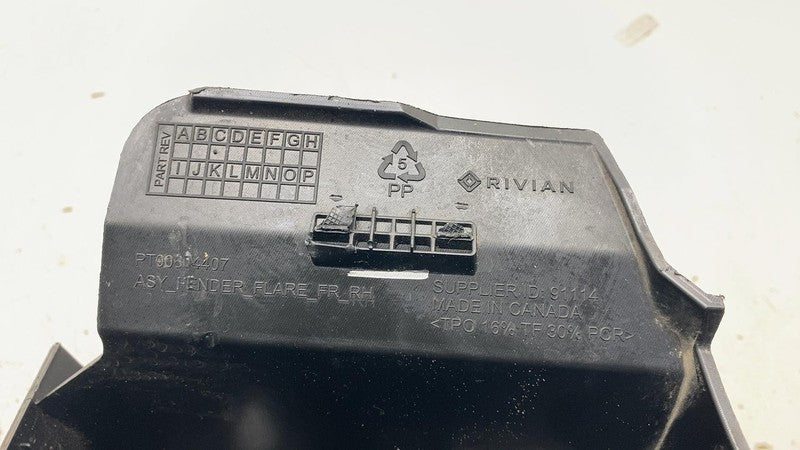 PT00604413 ⭕ 2025 Rivian R1S Front Right Wheel Arch Fender Flare w/ Air Guide RH PT00604407