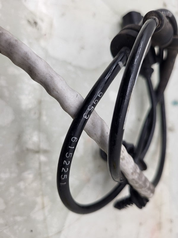 1037794-00-B ⭕ 12-20 Model S Front Left Anti-Lock Brake Intelligent Speed Sensor 1037794-00-B