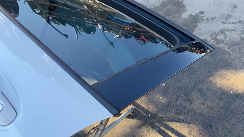 2013-2018 Ford C-Max Front Driver Side Door w/ Glass Assembly Left White YZ