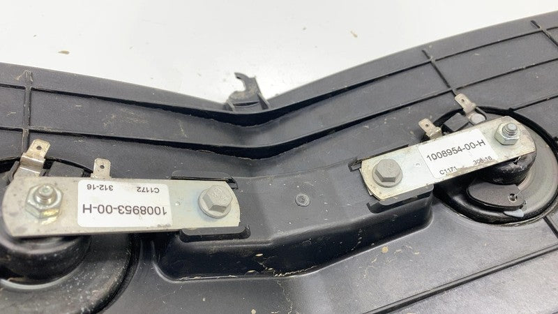 100725800D ⭕12-20 Tesla Model S Radiator Shutter Air Duct Center Intake Grille 1058073-00-B