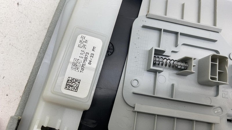 ⭕2022-2024 Rivian R1t Passenger Side Upper Interior B-pillar Trim Pane