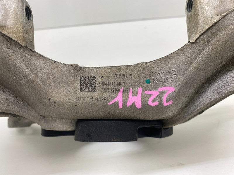 1044037 00 C ⭕ 2017-2023 Tesla Model 3 Y Front Right Upper Strut Mount Bracket 1044037-00-C